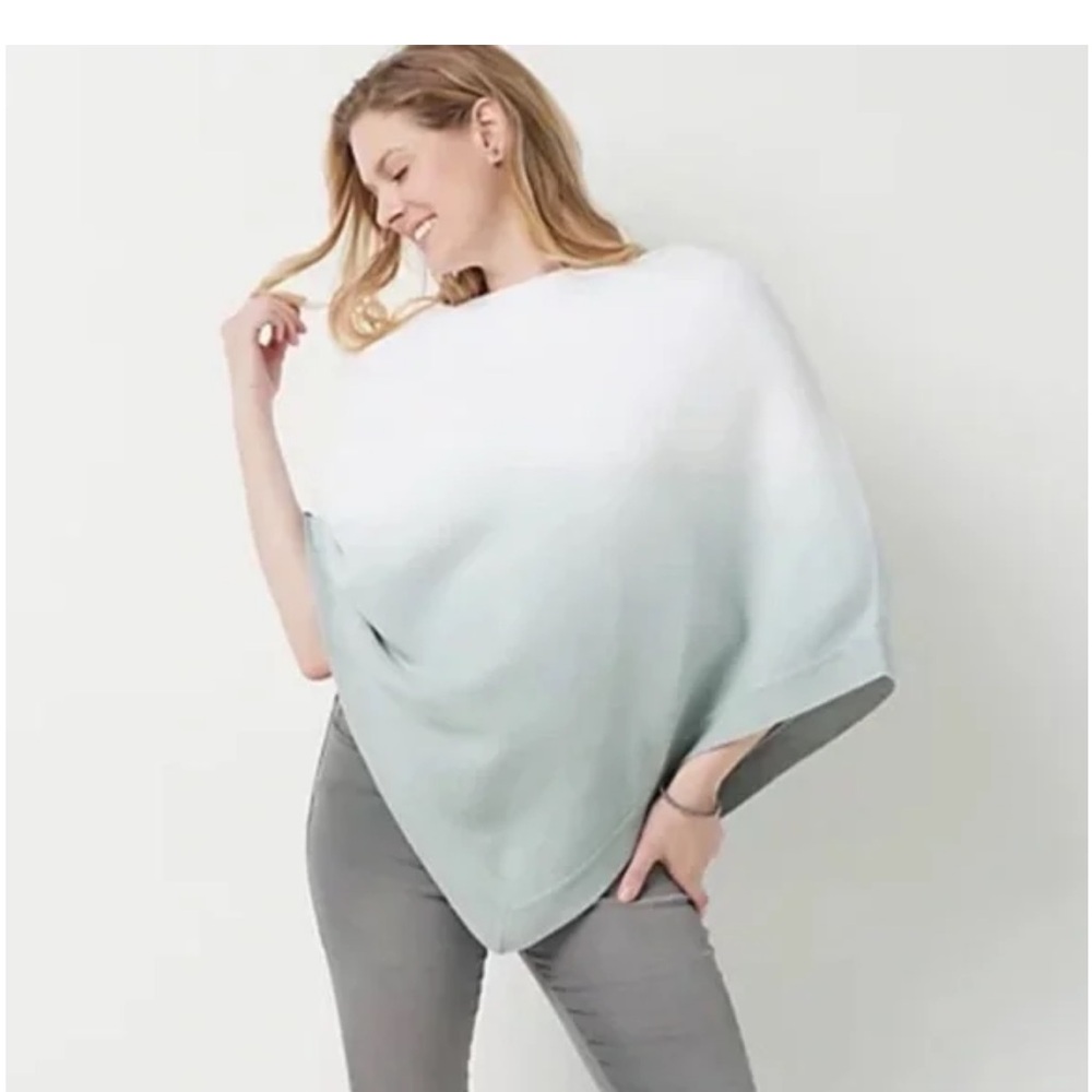 BAREFOOT DREAMS COZYCHIC ULTRA OCEAN BREEZR PANCHO, Ombré waterfall - Picture 2 of 6
